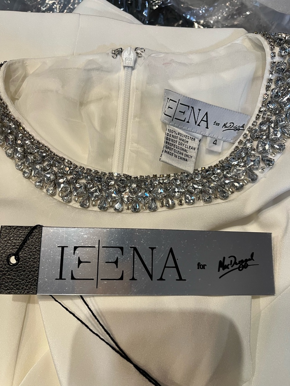 NWT leena for Mac Duggal
Crystal Jewel Neckline Sheath Mini Dress Size 4